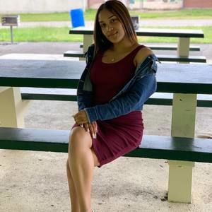 Meet your Posher, Sabrina